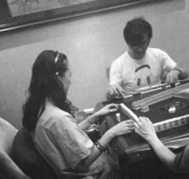 汪峰章子怡猝不及防官宣了离婚,直接冲上了热搜(图15) 汪峰章子怡猝不及防官宣了离婚,直接冲上了热搜(图15)