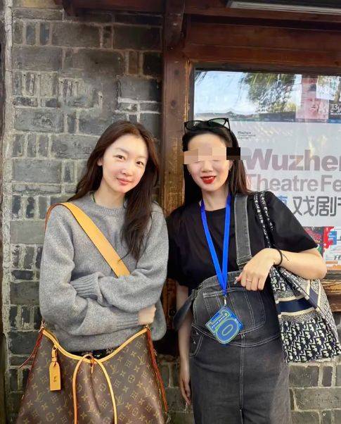 对于周冬雨来说,无论是灵性还是科技感,都构成了她独特的特质(图10) 对于周冬雨来说,无论是灵性还是科技感,都构成了她独特的特质(图10)