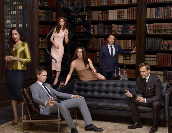 原定2024年播出的《最后生还者》第二季无法按预定日程进入制作流程,需顺延至2025年(图3) 《最后生还者》新季迟至2025年上映