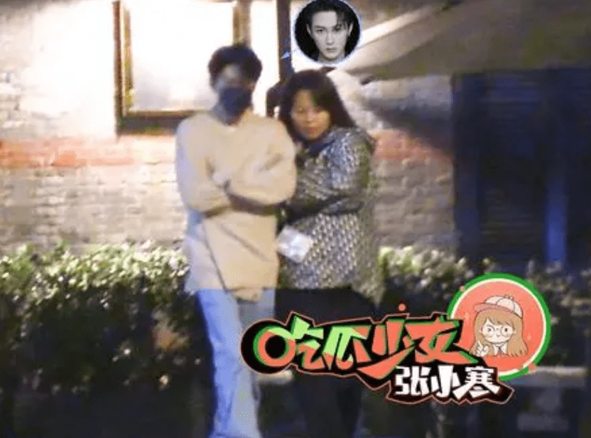 凭借《长相思》大火的檀健次被拍与女生外出聚餐的亲密画面 疑似恋情曝光(图3) 凭借《长相思》大火的檀健次被拍与女生外出聚餐的亲密画面 疑似恋情曝光(图3)