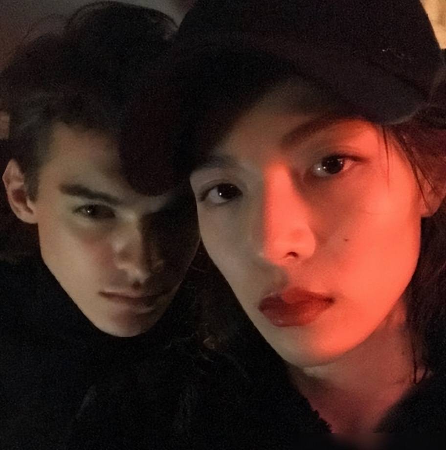 钟楚曦录制《我们的美好生活》 人美身材好 性格还很不错(图5)