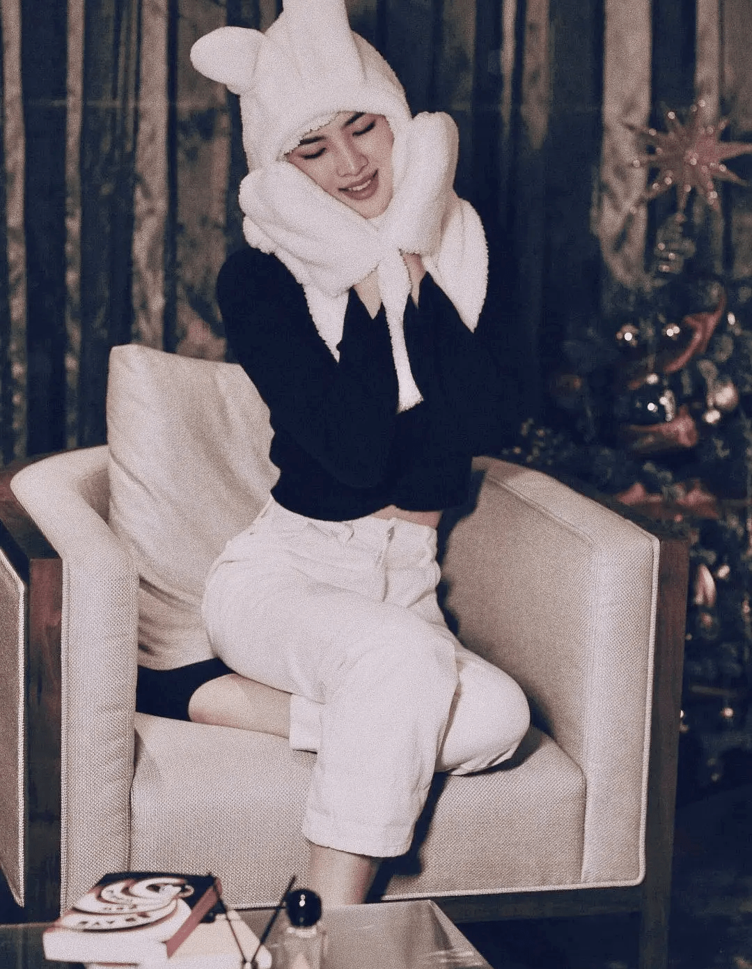 在娱乐圈走了一遭以后的姚安娜 气质发生了翻天覆地的变化(图27) 在娱乐圈走了一遭以后的姚安娜 气质发生了翻天覆地的变化(图27)