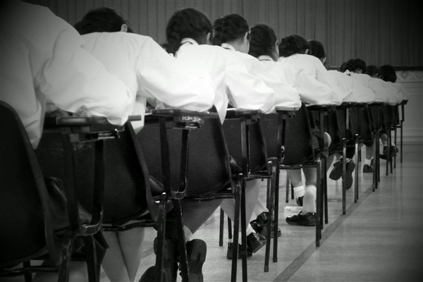 网传500万粉丝女网红艺考作弊,被取消考试资格和合格证(图1) 570万粉丝网红艺考作弊:北电已按违纪程序处理