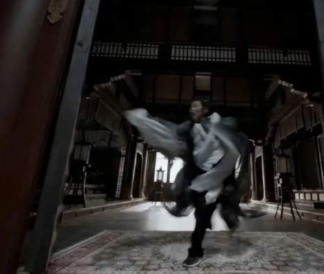 《庆余年2》庆帝穿了运动鞋，出现在古装剧中让观众倍感违和(图1)