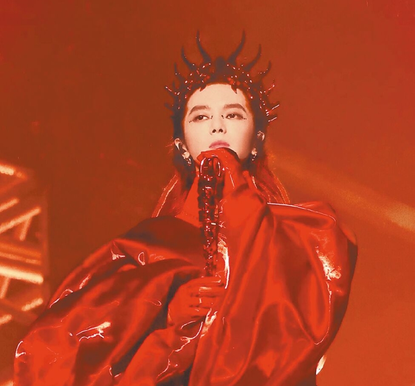 华晨宇一连3天在香港中环海滨活动空间举办户外乐园式火星演唱会(图1) 华晨宇一连3天在香港中环海滨活动空间举办户外乐园式火星演唱会(图1)