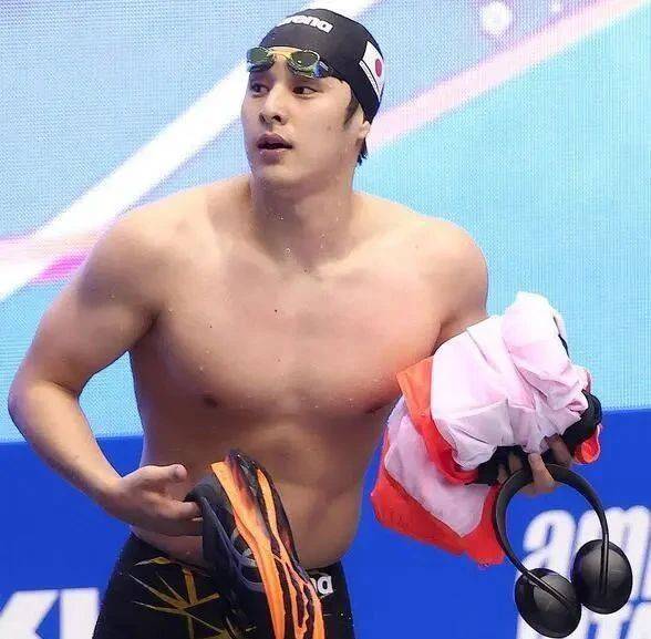 曾婚内出轨与酒店女开房的日本泳坛巨星放话要赢汪顺?(图14) 曾婚内出轨与酒店女开房的日本泳坛巨星放话要赢汪顺?(图14)