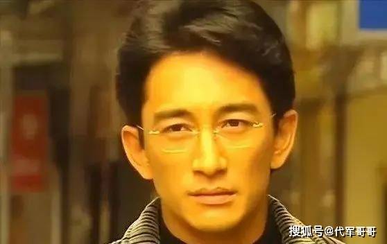 许多人认为毫无关联的两个人,实际上却隐藏着一段鲜为人知的情感纠葛(图2) 许多人认为毫无关联的两个人,实际上却隐藏着一段鲜为人知的情感纠葛(图2)