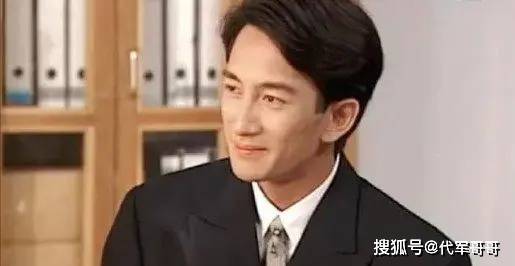 许多人认为毫无关联的两个人,实际上却隐藏着一段鲜为人知的情感纠葛(图9) 许多人认为毫无关联的两个人,实际上却隐藏着一段鲜为人知的情感纠葛(图9)