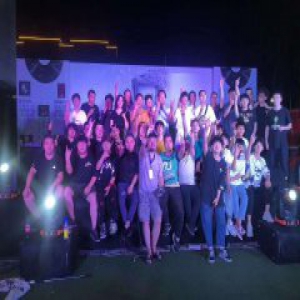 鸡蛋面乐队周口洛克音乐节首唱新歌《河西》，现场气氛超燃