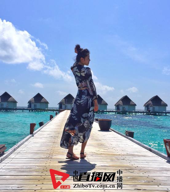 演员陈慧凌马尔代夫度假 曝光清凉写真(图5)