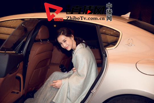 黄圣依闪耀Jenny Packham璀璨之夜 展现东方魅力