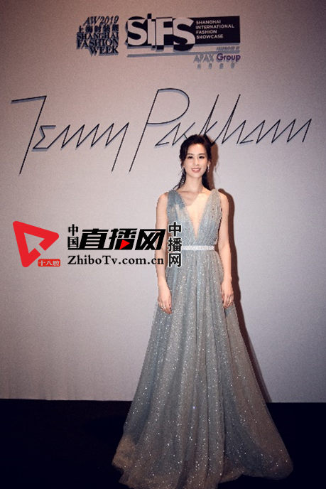 黄圣依闪耀Jenny Packham璀璨之夜 展现东方魅力